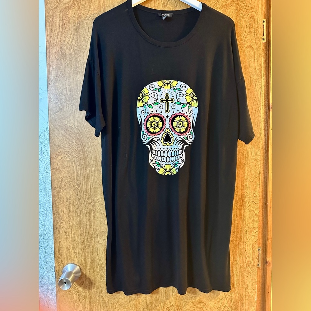 💀🌼 Boohoo Sugar Skull Graphic T-Shirt Dress – Size 14 🌼💀